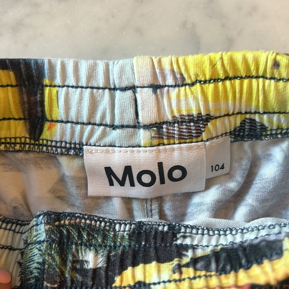 Molo from Neiman Marcus size 4 boys casual shorts with Car Print - Picture 3 of 7